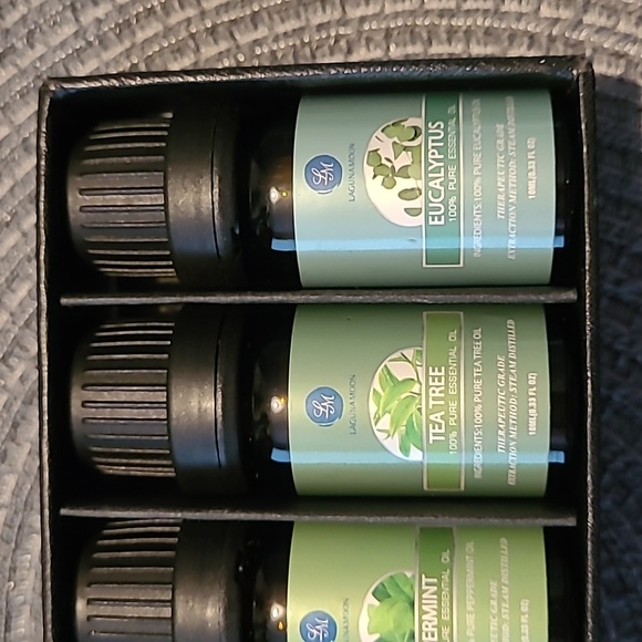 Essential Oil collection Premium in box Lugunamoon preloved condition clean air! - Picture 4 of 7